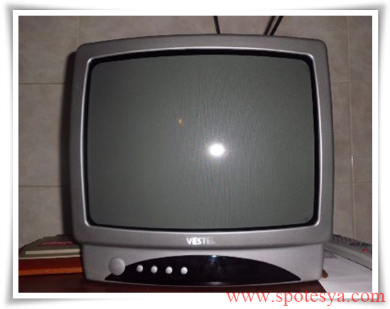 an tika tüplü siyah beyaz televizyonlar003