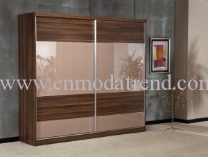 kullanışlı sürgülü raylı dolapla 1