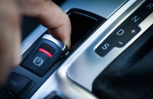 Elektronik park freni nedir, nasıl çalışır, zararı var mıdır ?
