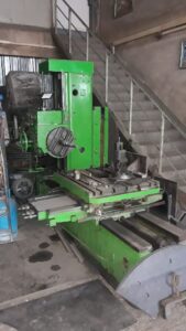 Çıkma ikinci el merdiven ve ayrılabilen ranzalar ile konfor ve güvenlik 2 63'LÜK temiz kullanılmış tos marka borverk tezgahı