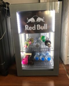 Çıkma ikinci el merdiven ve ayrılabilen ranzalar ile konfor ve güvenlik 4 Redbull mini buzdolabı temiz durumda sıfır ayarında