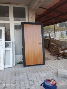 Çıkma Ondulin saç uzun ömürlü bir çözüm sunar sahibinden 4 İkinci el düz panel çıkma çelik kapı