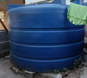 Temiz durum az kullanılmış salon takımı büfe ve koltuklar FİYATI: 2500 TL 19 İKİNCİ EL 10 TON DİK (ŞİŞMAN) SU VARİLİ DEPOSU
